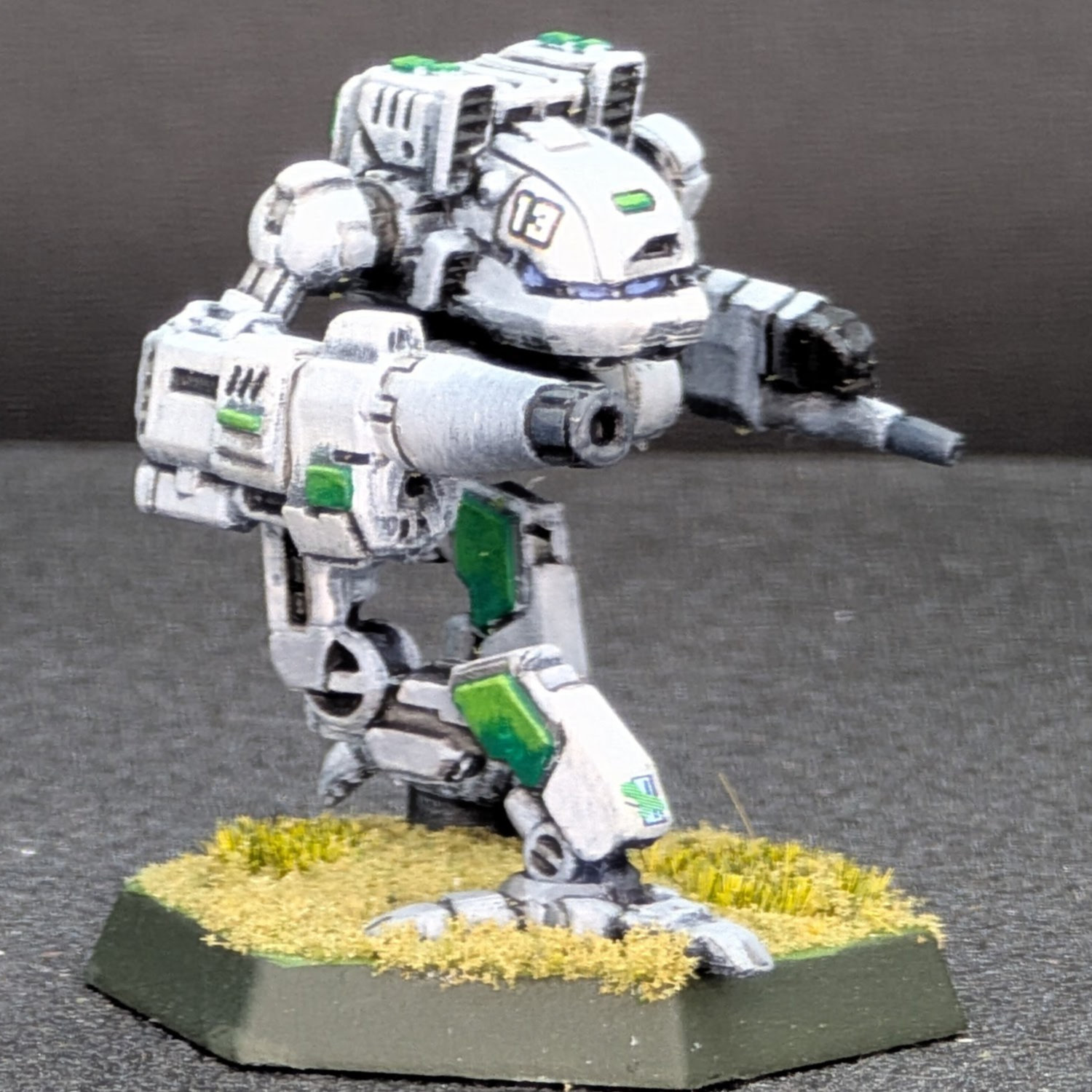 Kit Fox – Clan Jade Falcon, Raptor Keshik